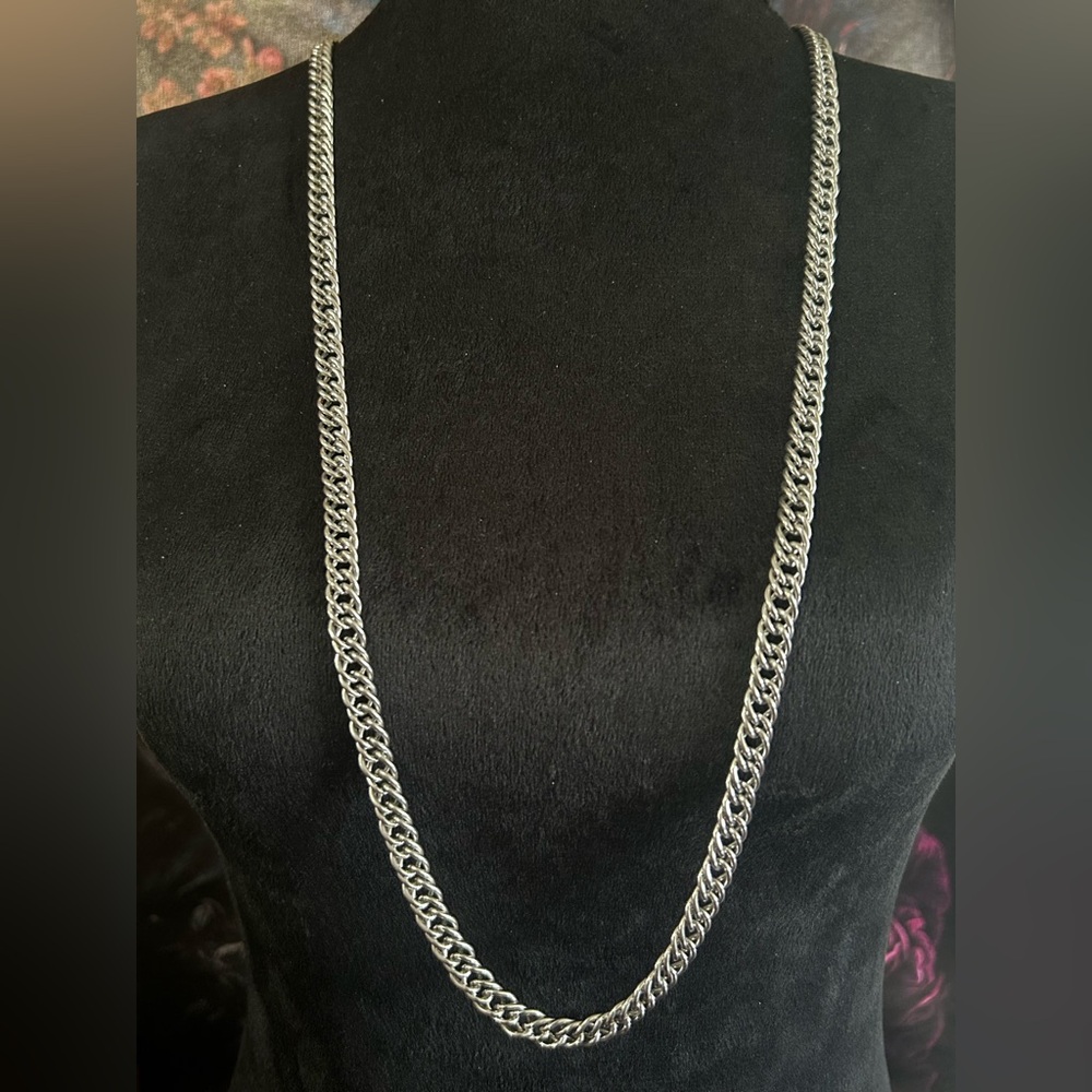 Silver Tone Vine Chain Necklace